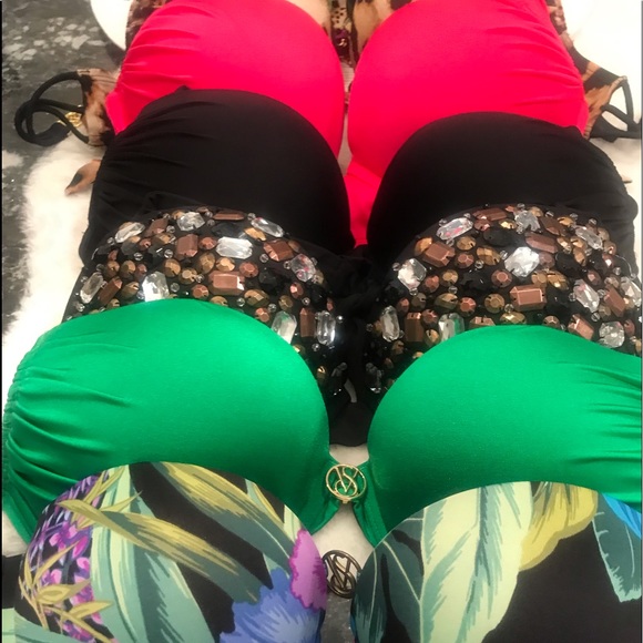 ALL I have in VS bombshell bikini tops SIZE: 34 D - Picture 6 of 8
